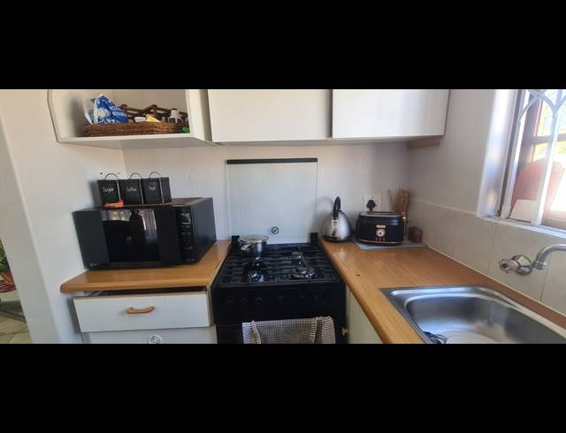 1 BEDROOM SIMPLEX SOLD IN HALFWAY GARDENS